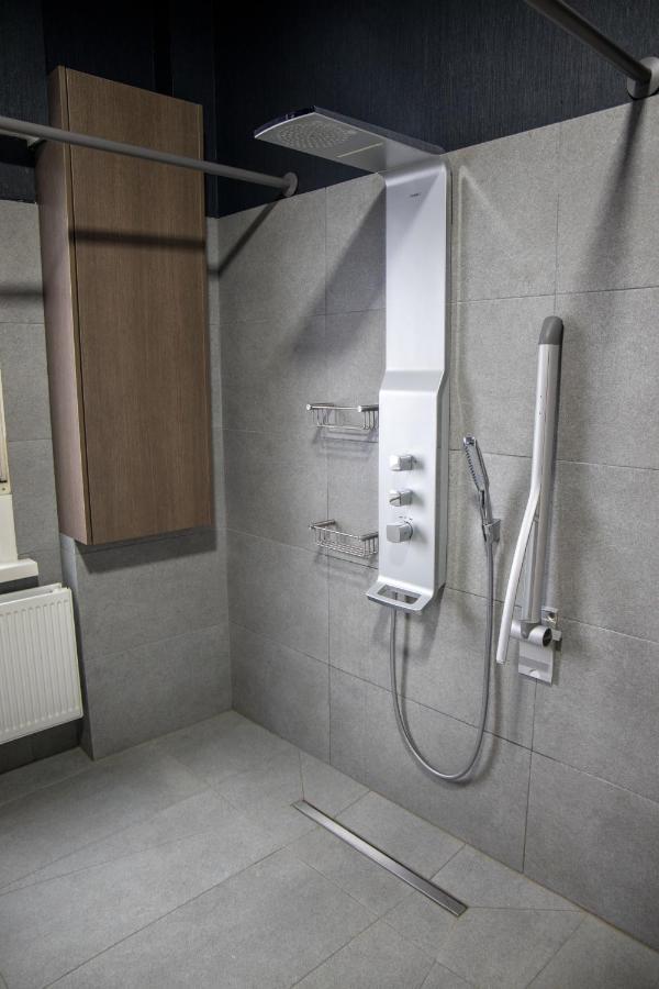 Hotel Guzy Lier Ngoại thất bức ảnh