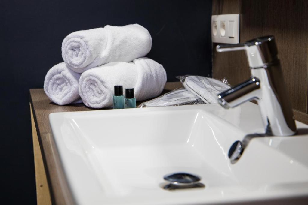 Hotel Guzy Lier Ngoại thất bức ảnh